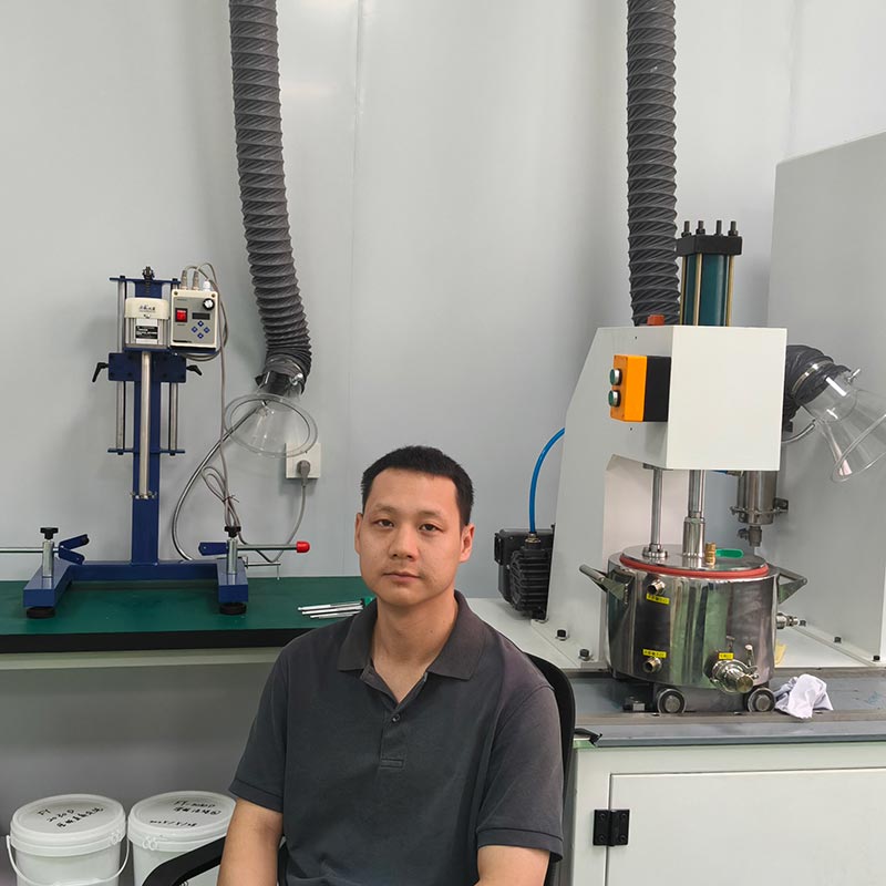R & D Lab Manager Mr Yang at FY Silicone